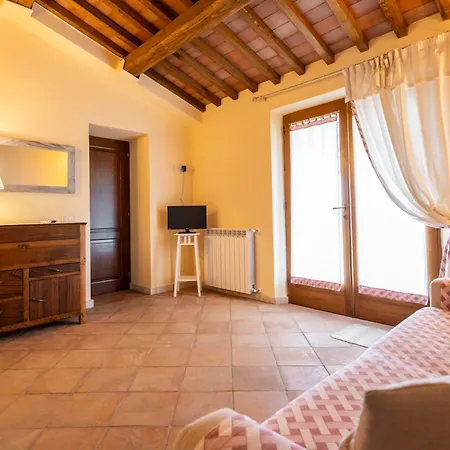 La Casina Dei Lapi * Catabbio